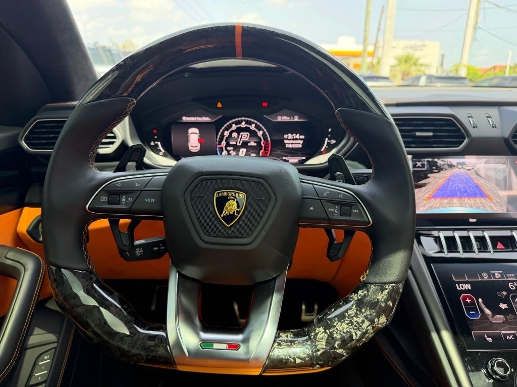 Lamborghini Urus AWD 2022
