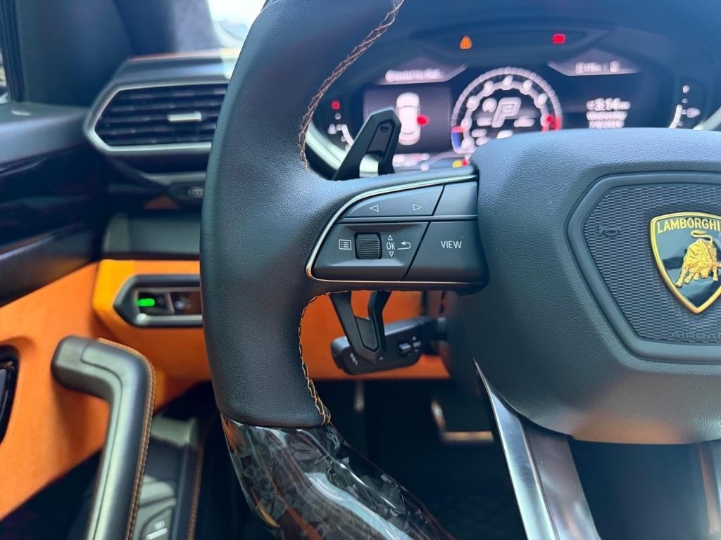 Lamborghini Urus AWD 2022