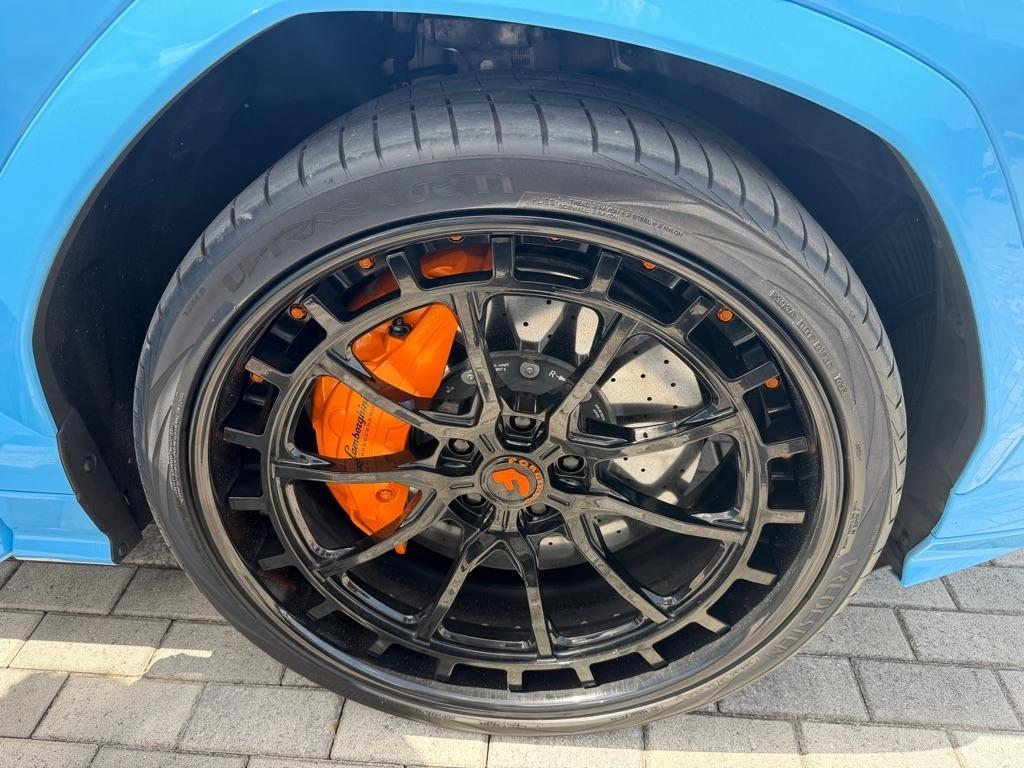 Lamborghini Urus AWD 2022