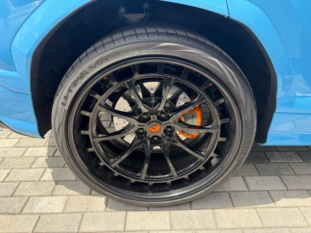 Lamborghini Urus AWD 2022