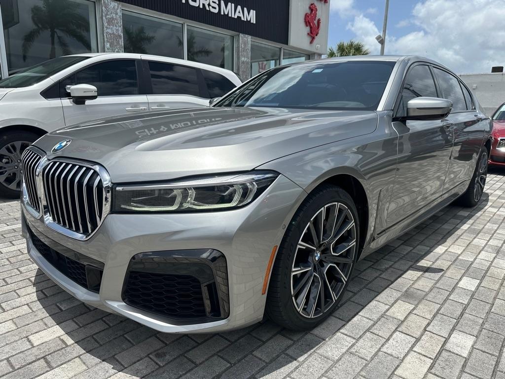 BMW 7 Series 740i Sedan 2021