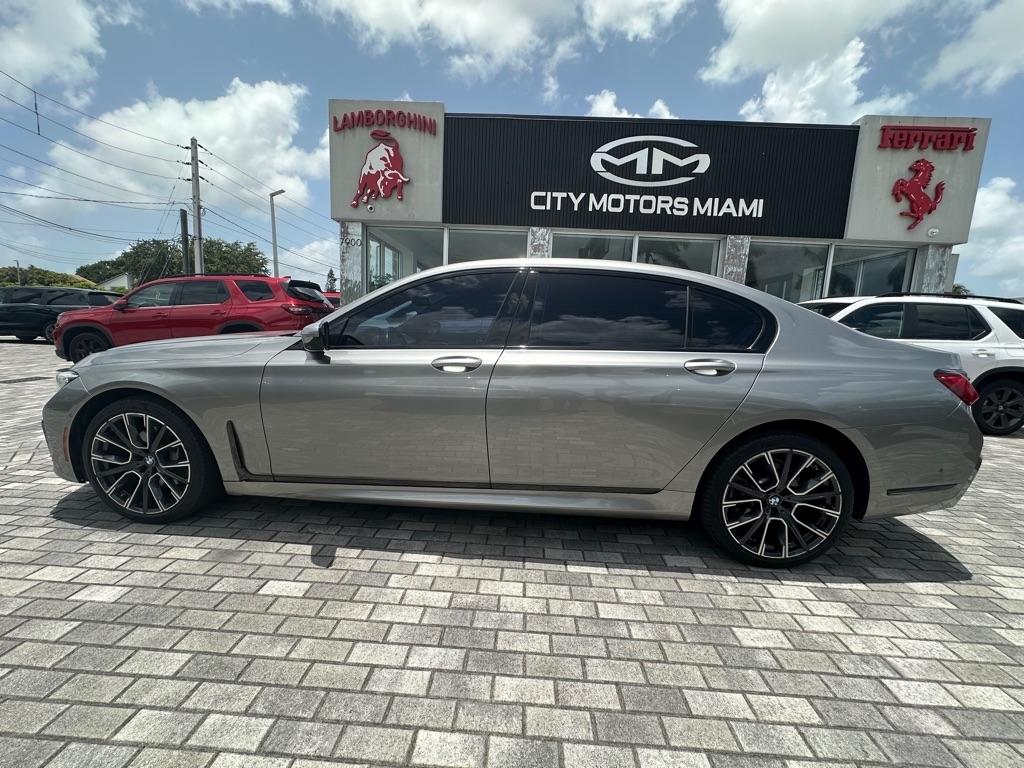 BMW 7 Series 740i Sedan 2021