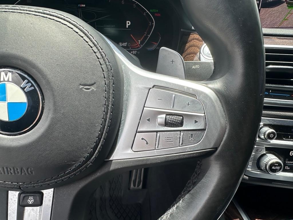 BMW 7 Series 740i Sedan 2021