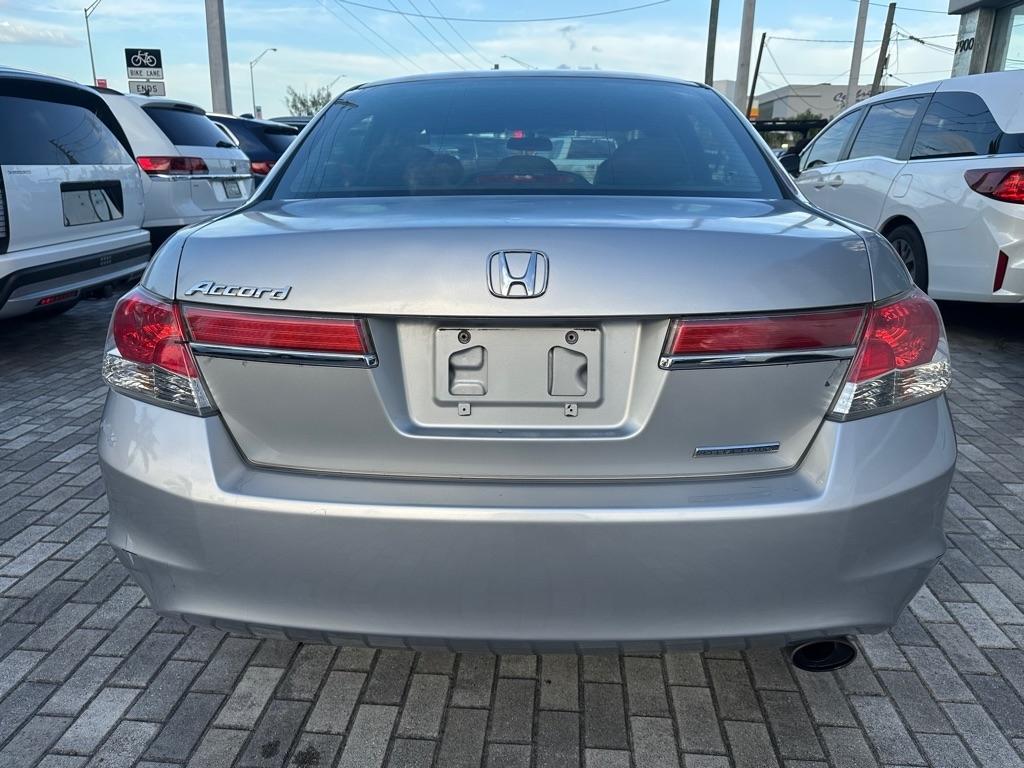 Honda Accord Sdn 4dr I4 Auto SE 2012