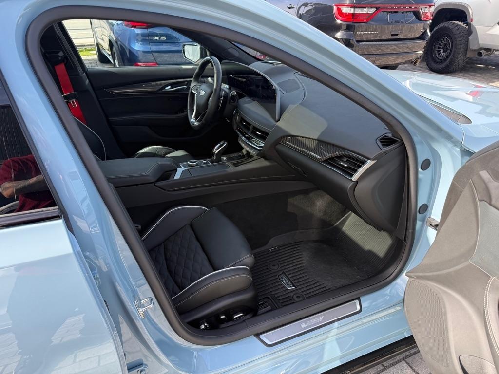 Cadillac CT5-V 4dr Sdn Blackwing 2025