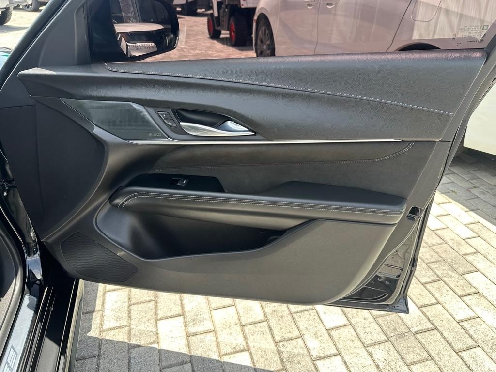 Cadillac CT4-V 4dr Sdn Blackwing 2023