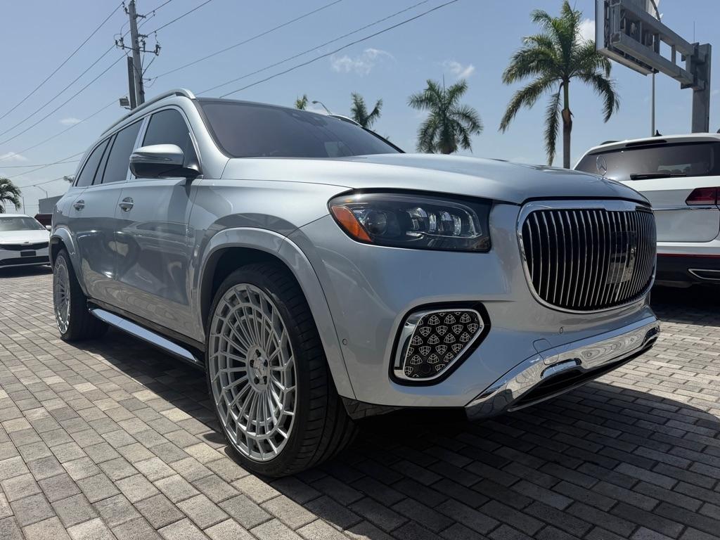 Mercedes-Benz GLS Maybach GLS 600 4MATIC SUV 2024