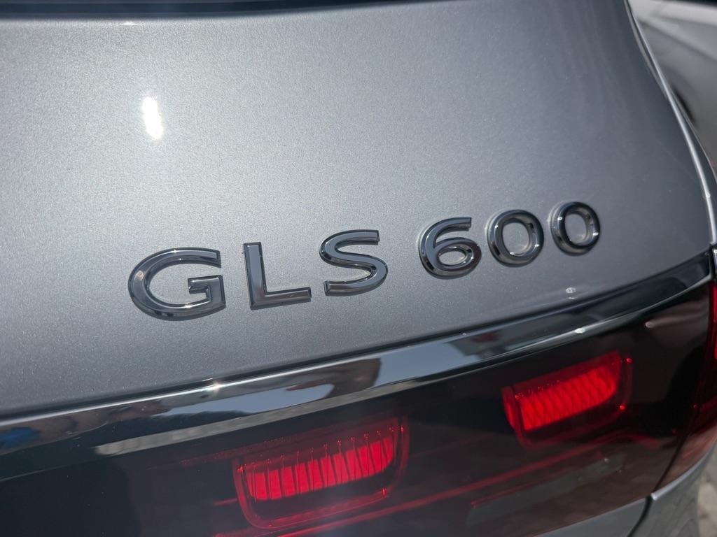 Mercedes-Benz GLS Maybach GLS 600 4MATIC SUV 2024