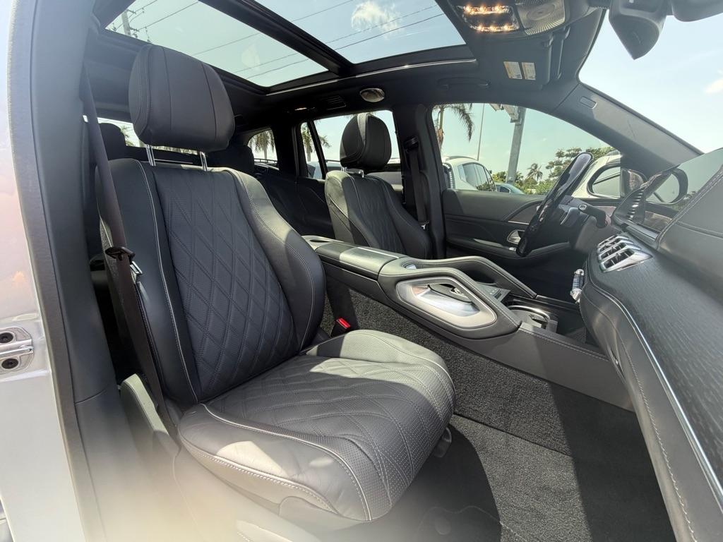Mercedes-Benz GLS Maybach GLS 600 4MATIC SUV 2024