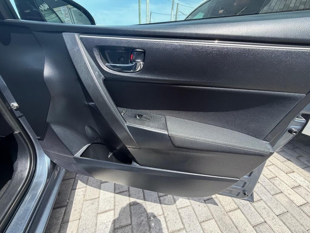 Toyota Corolla XLE CVT (Natl) 2018