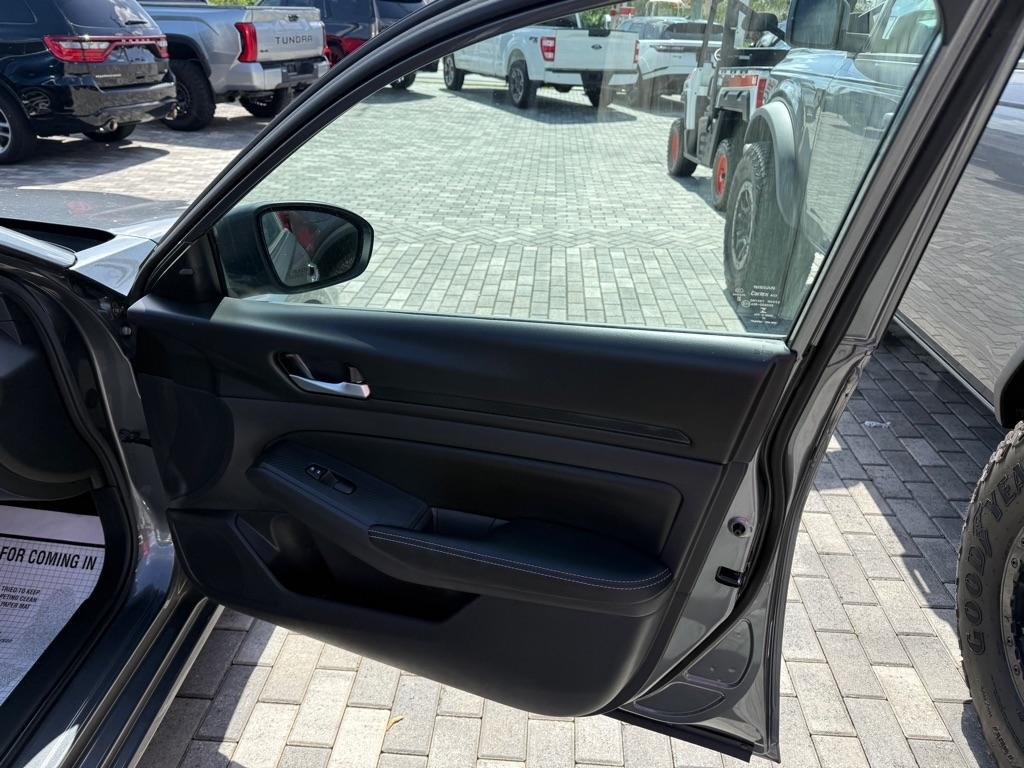 Nissan Altima SV FWD 2025