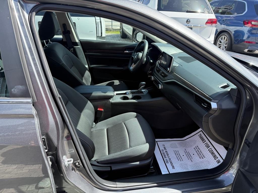 Nissan Altima SV FWD 2025