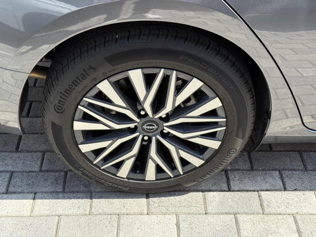 Nissan Altima SV FWD 2025