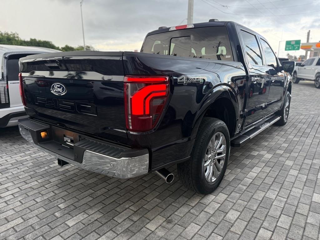 Ford F-150 Lariat 4WD SuperCrew 5.5' Box 2024
