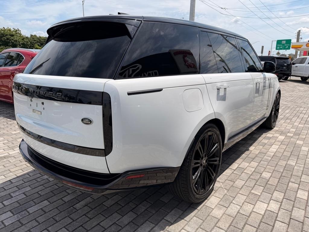 Land Rover Range Rover P530 SE LWB 7 Seat 2023