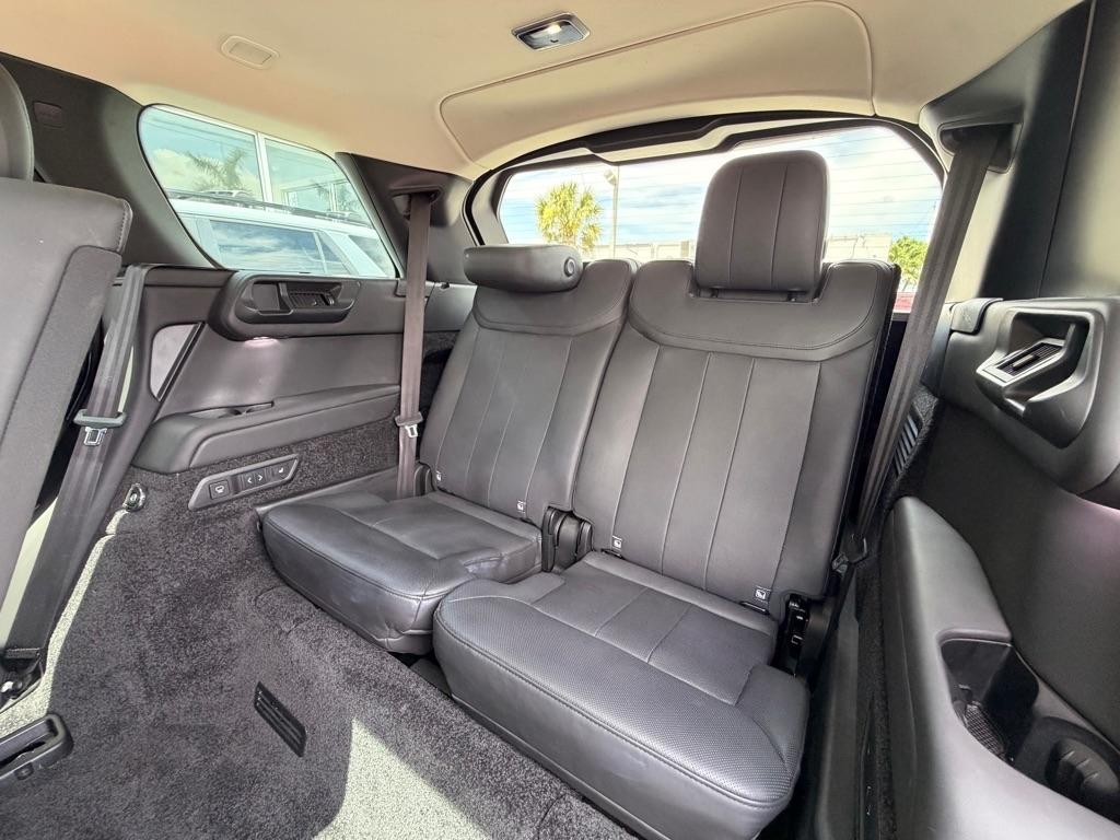 Land Rover Range Rover P530 SE LWB 7 Seat 2023