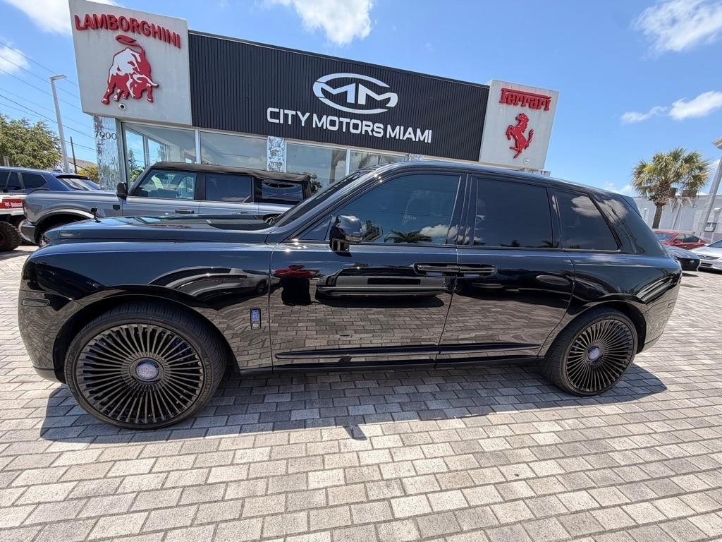 Rolls-Royce Cullinan Sport Utility 2022