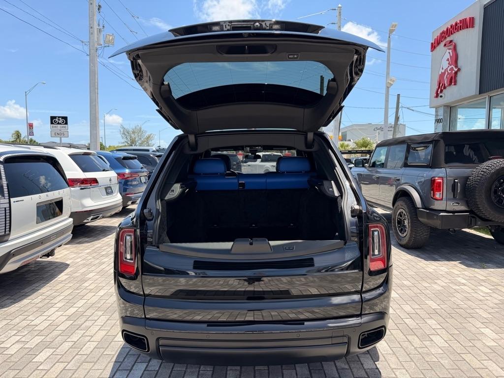Rolls-Royce Cullinan Sport Utility 2022