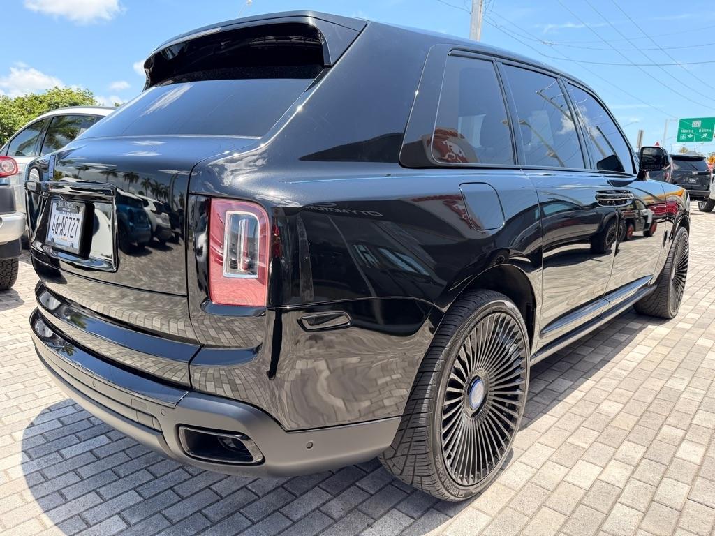 Rolls-Royce Cullinan Sport Utility 2022