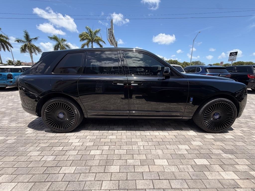 Rolls-Royce Cullinan Sport Utility 2022