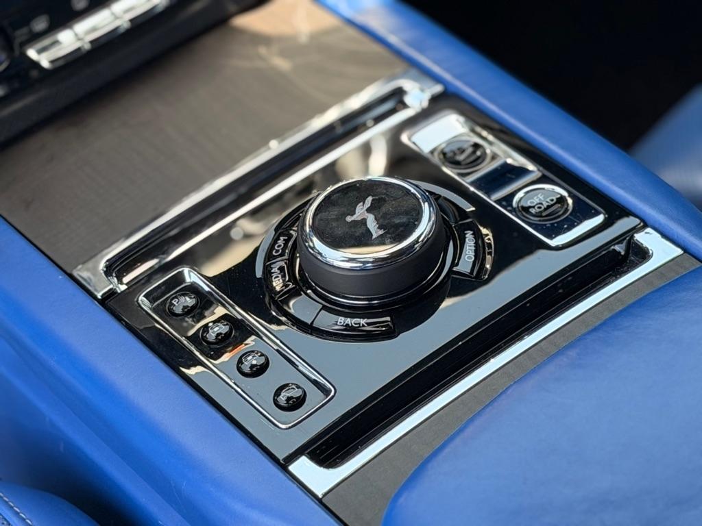 Rolls-Royce Cullinan Sport Utility 2022