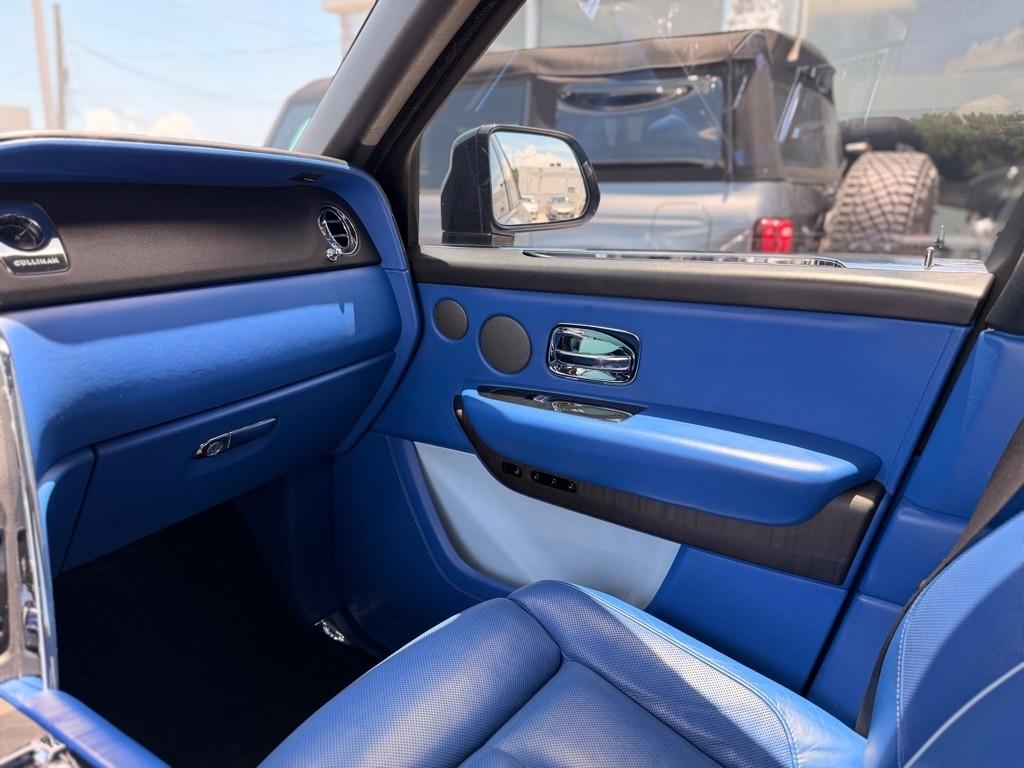 Rolls-Royce Cullinan Sport Utility 2022