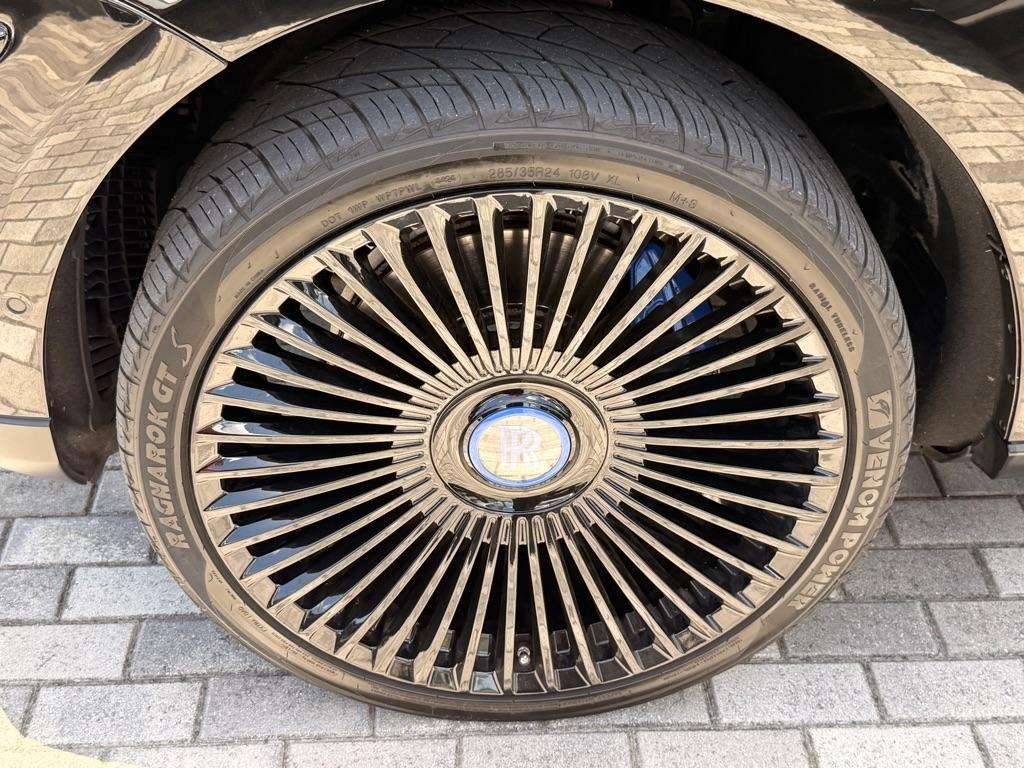 Rolls-Royce Cullinan Sport Utility 2022