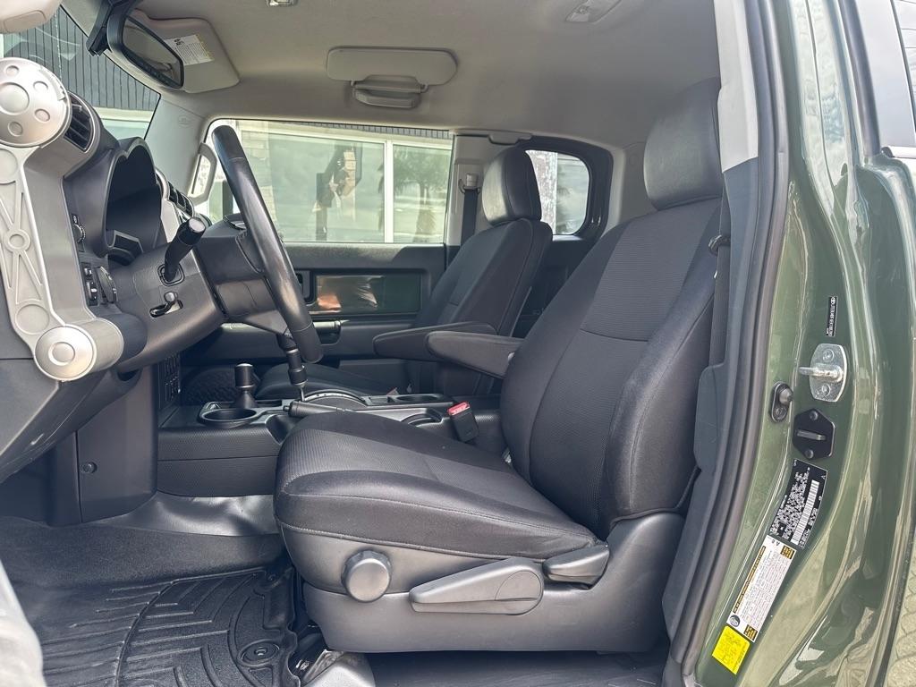 Toyota FJ Cruiser 4WD 4dr Auto (Natl) 2014