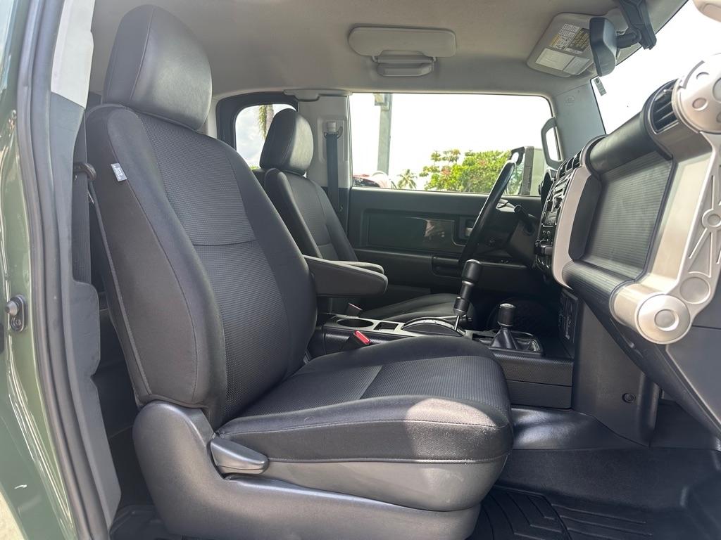 Toyota FJ Cruiser 4WD 4dr Auto (Natl) 2014