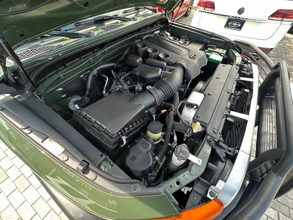 Toyota FJ Cruiser 4WD 4dr Auto (Natl) 2014