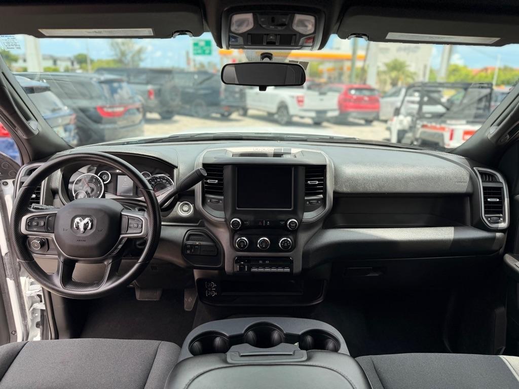 RAM 2500 Tradesman 4x4 Crew Cab 8' Box 2024