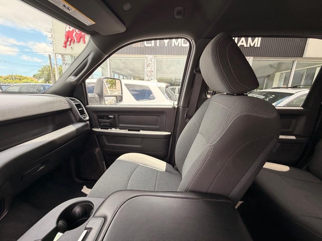 RAM 2500 Tradesman 4x4 Crew Cab 8' Box 2024