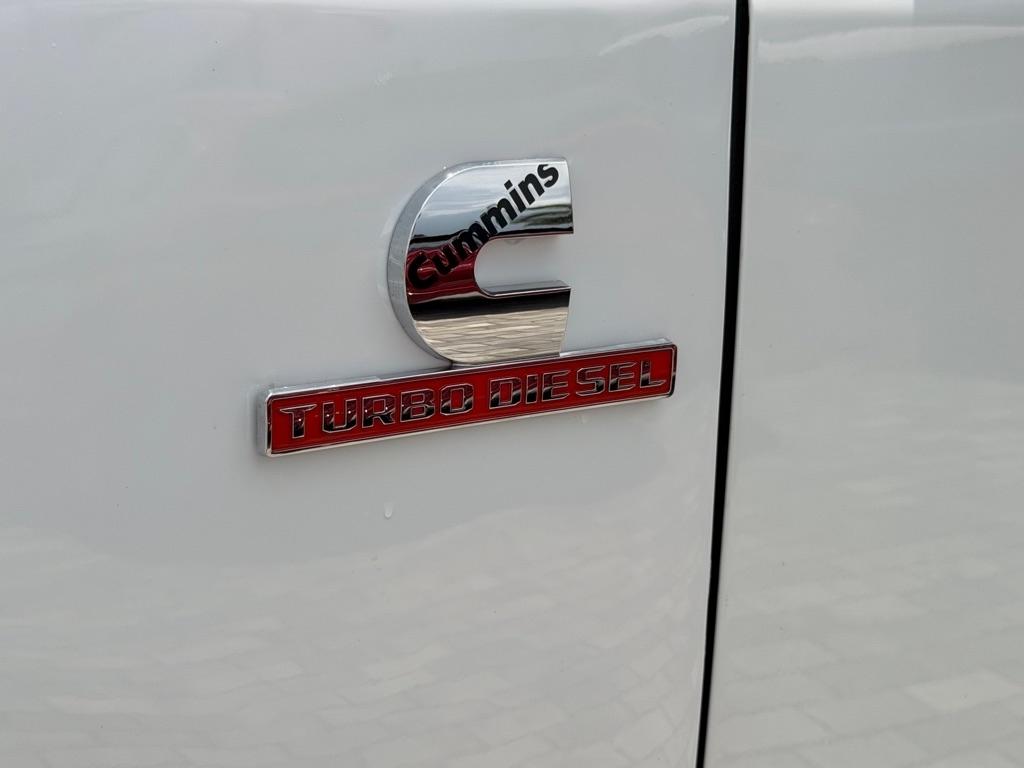 RAM 2500 Tradesman 4x4 Crew Cab 8' Box 2024