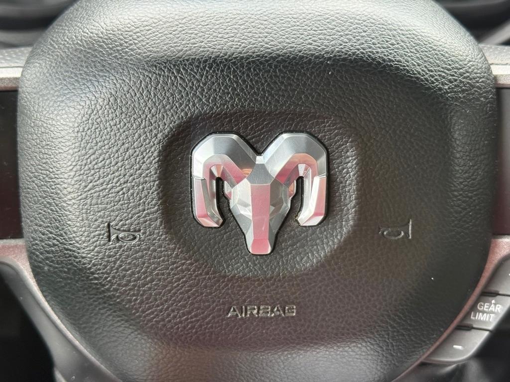 RAM 3500 Tradesman 4x4 Crew Cab 8' Box 2022