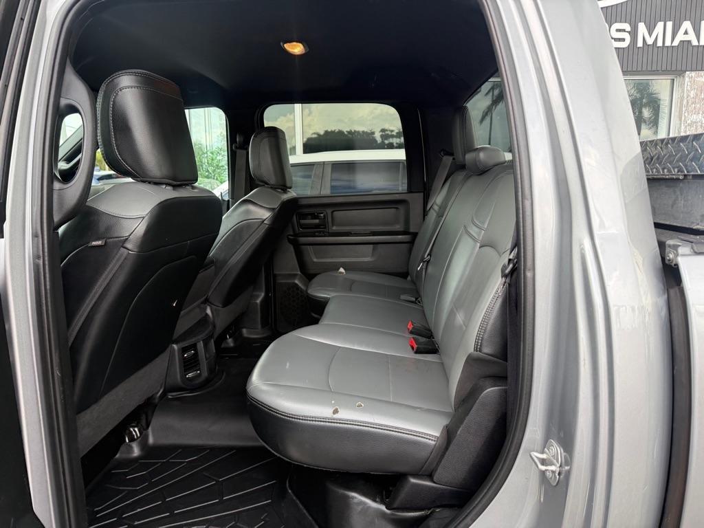 RAM 3500 Tradesman 4x4 Crew Cab 8' Box 2022