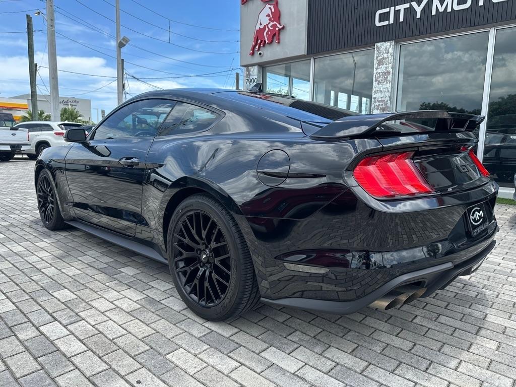 Ford Mustang GT Fastback 2021