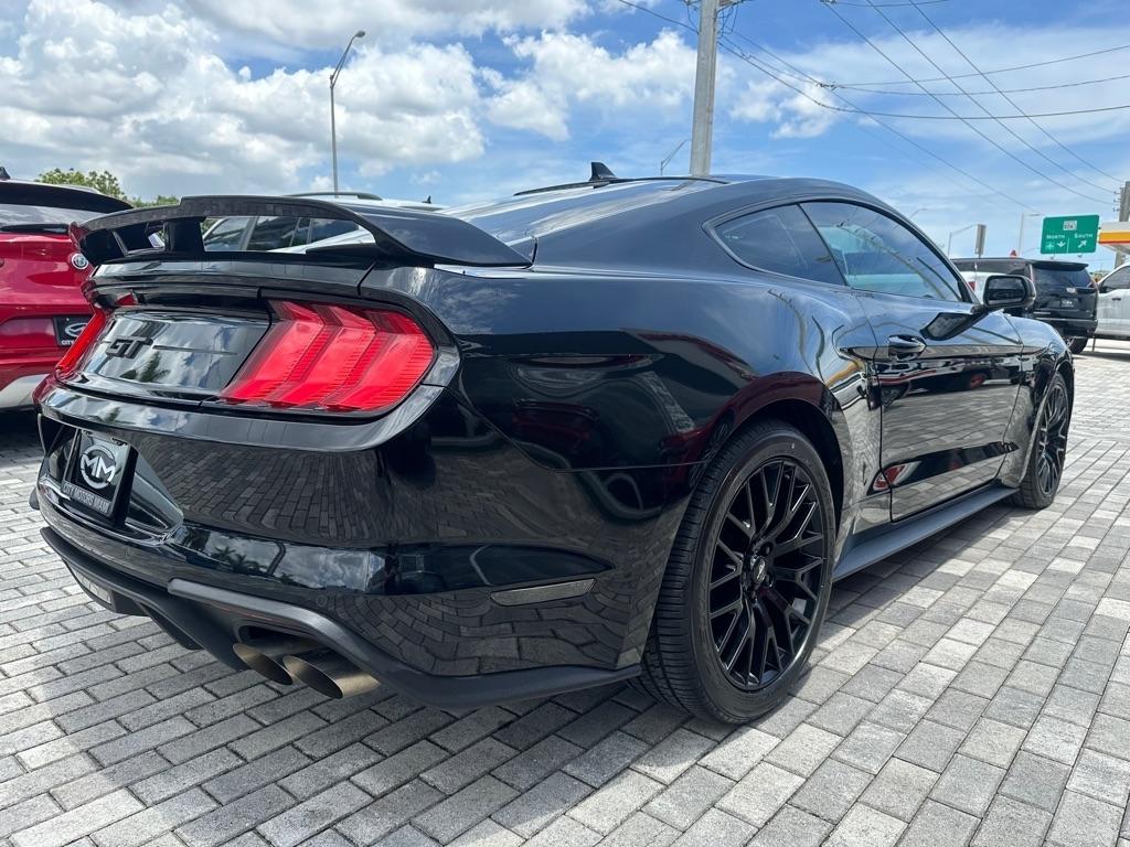 Ford Mustang GT Fastback 2021
