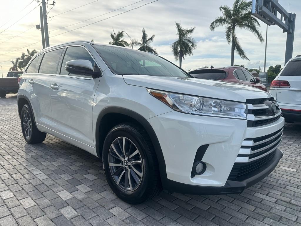 2017 Toyota Highlander XLE V6 FWD (Natl)
