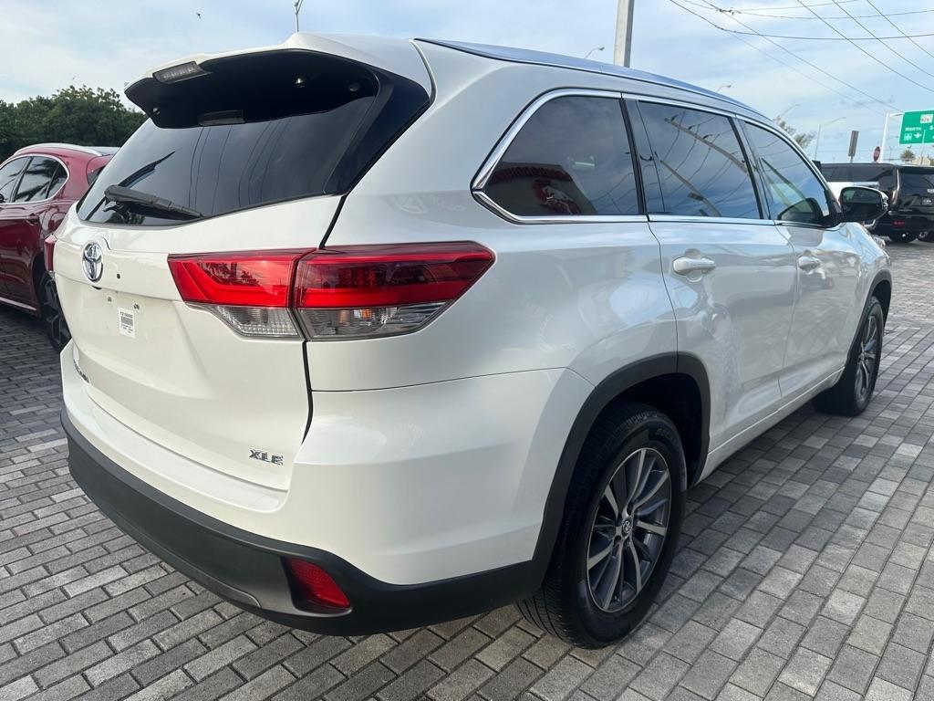 Toyota Highlander XLE V6 FWD (Natl) 2017