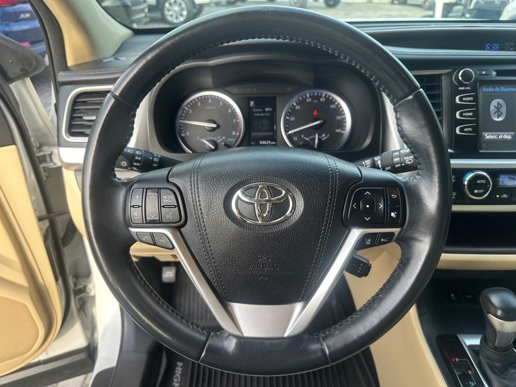 Toyota Highlander XLE V6 FWD (Natl) 2017
