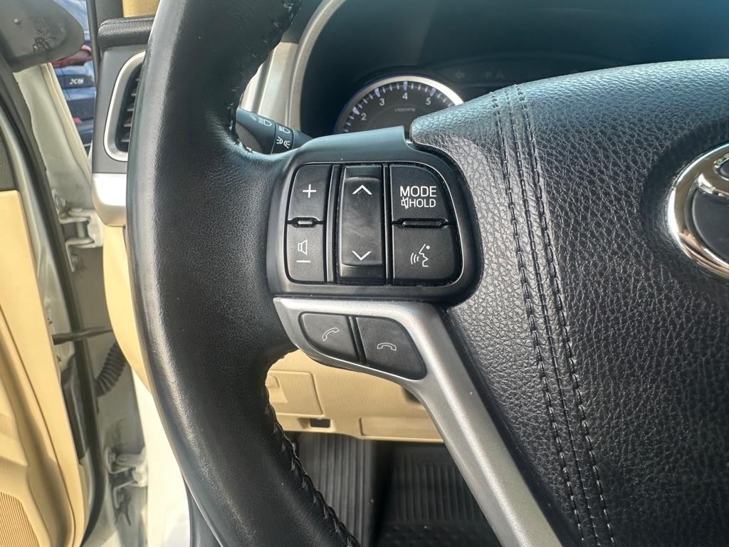 Toyota Highlander XLE V6 FWD (Natl) 2017