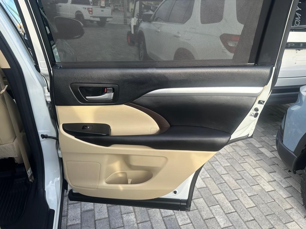 Toyota Highlander XLE V6 FWD (Natl) 2017