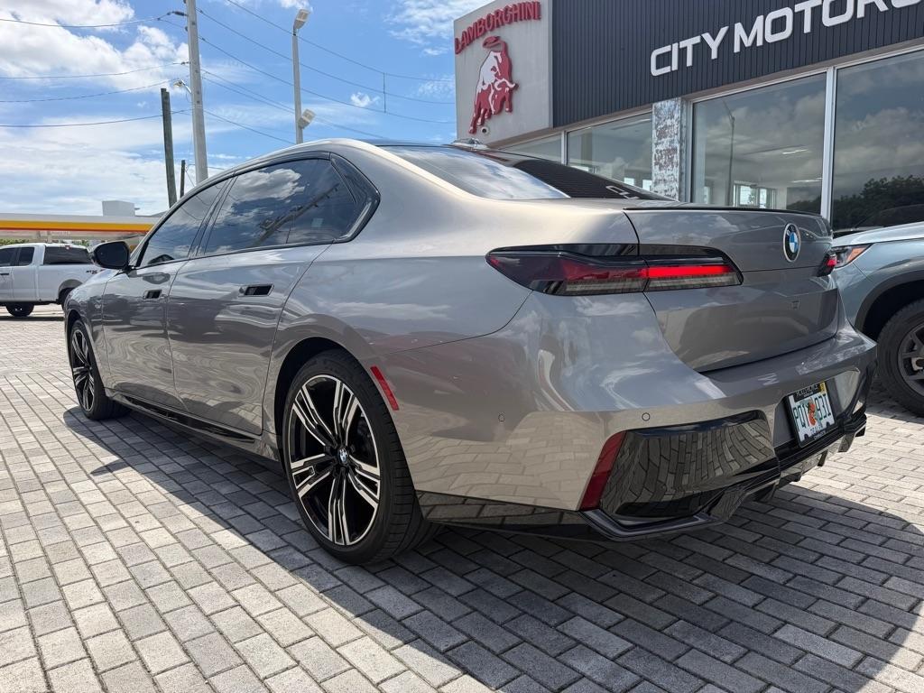 BMW 7 Series 740i Sedan 2024