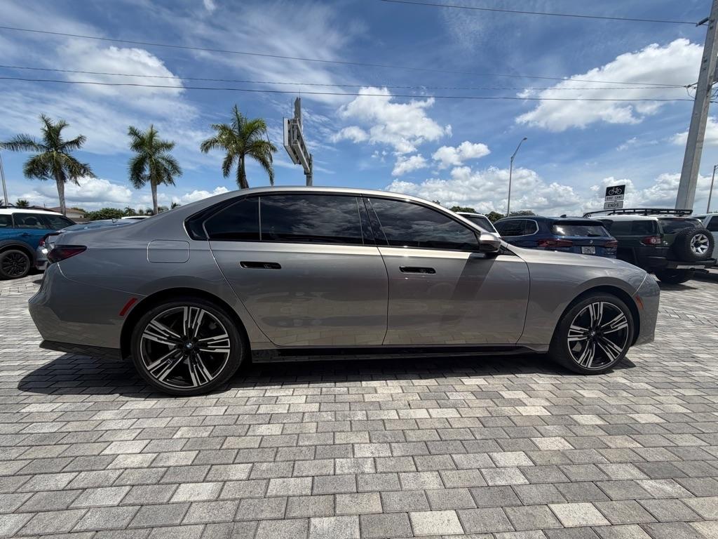 BMW 7 Series 740i Sedan 2024