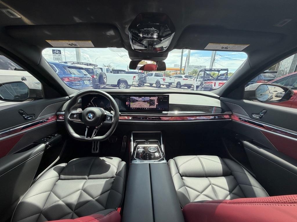 BMW 7 Series 740i Sedan 2024