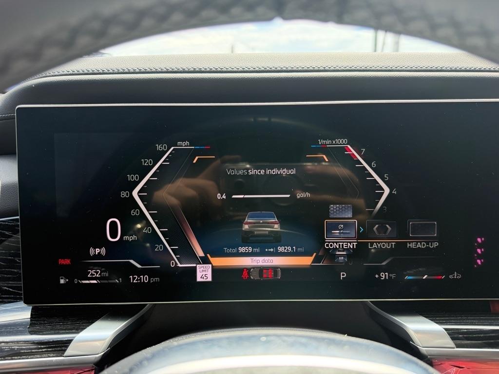 BMW 7 Series 740i Sedan 2024