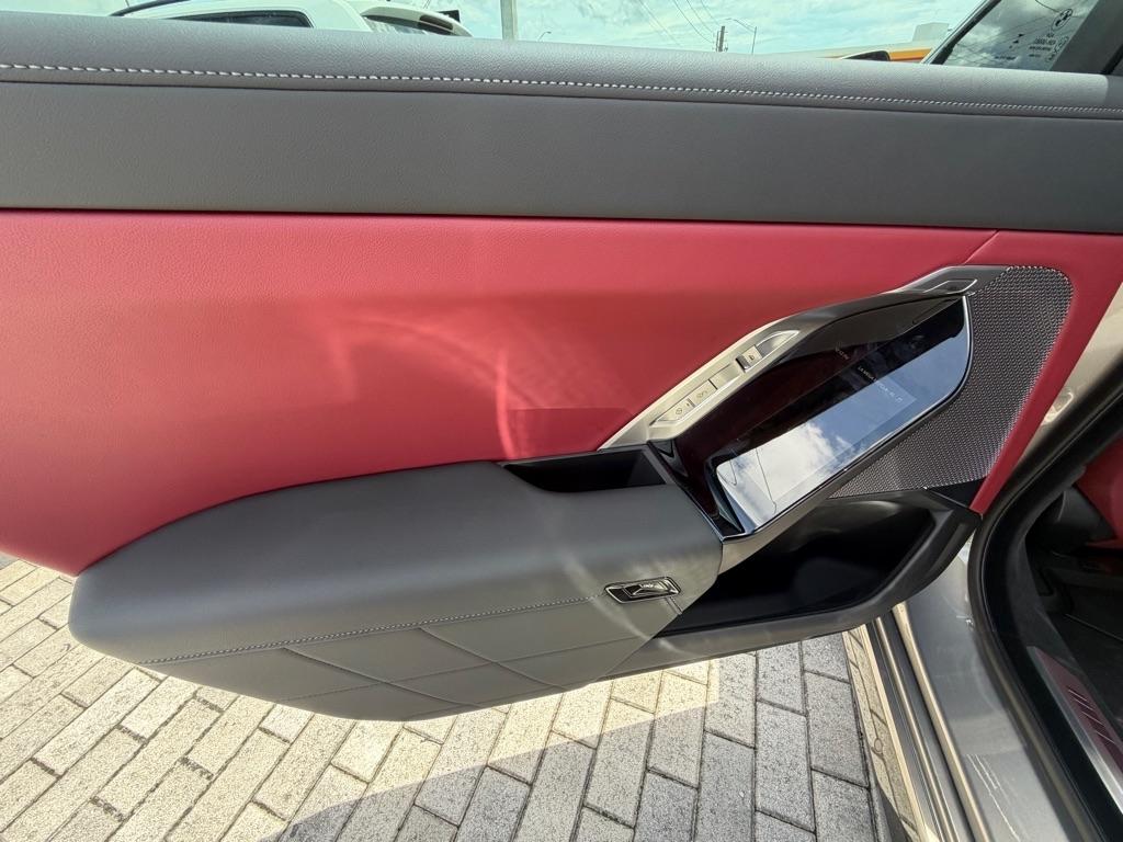 BMW 7 Series 740i Sedan 2024