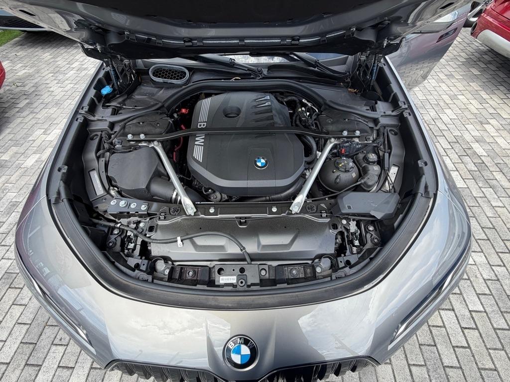 BMW 7 Series 740i Sedan 2024