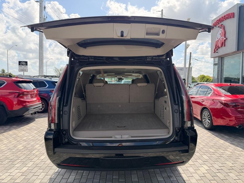 Cadillac Escalade ESV 4WD 4dr Luxury 2020