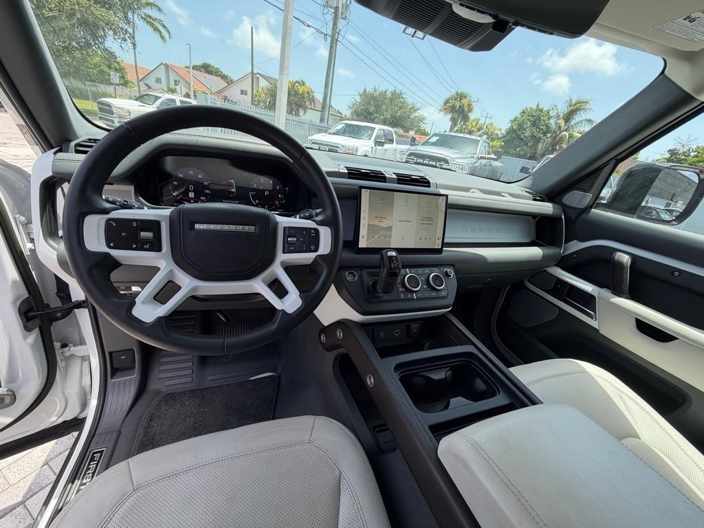 Land Rover Defender 130 First Edition AWD 2023